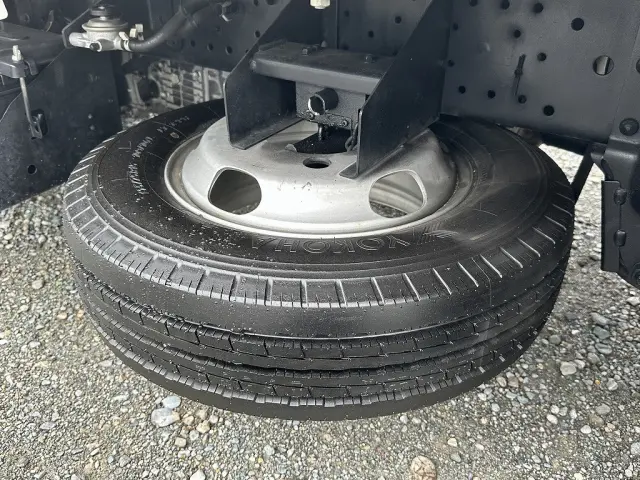 創業以来多くのトラックなどの業務用車両や乗用車の車検・点検・整備・板金・塗装を行ってます！！創業３０年以上の実績と、経験豊富なスタッフが対応いたします。|マツダ タイタン TRG-LHR85A(2WD)の写真18