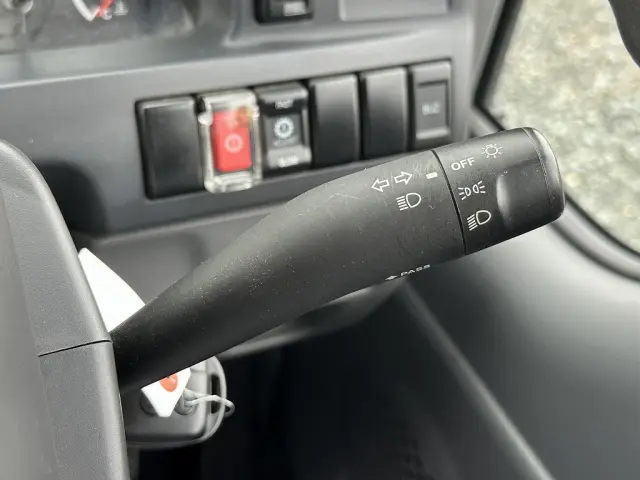 創業以来多くのトラックなどの業務用車両や乗用車の車検・点検・整備・板金・塗装を行ってます！！創業３０年以上の実績と、経験豊富なスタッフが対応いたします。|マツダ タイタン TRG-LHR85A(2WD)の写真46