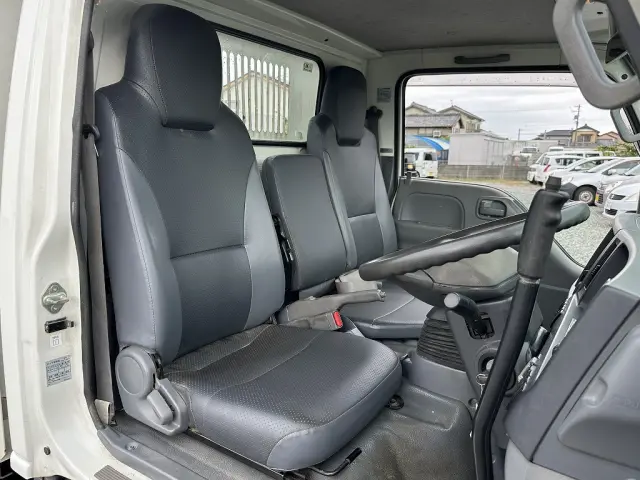 創業39年でトラックの販売、車検、修理、買取と様々しております。39年の信頼、実績を持つ当店にお任せ下さい。|いすゞ エルフ TPG-NJR85AD(2WD)の写真3