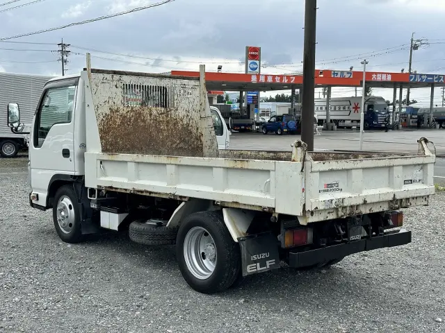 創業以来多くのトラックなどの業務用車両や乗用車の車検・点検・整備・板金・塗装を行ってます!!創業30年以上の実績と、経験豊富なスタッフが対応いたします。|いすゞ エルフ TPG-NJR85AD(2WD)の写真9