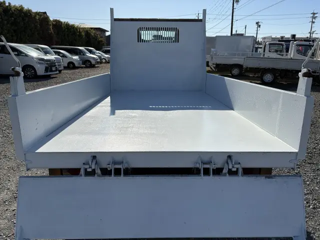 創業以来多くのトラックなどの業務用車両や乗用車の車検・点検・整備・板金・塗装を行ってます！！創業３０年以上の実績と、経験豊富なスタッフが対応いたします。|いすゞ エルフ TPG-NJR85AD(2WD)の写真11