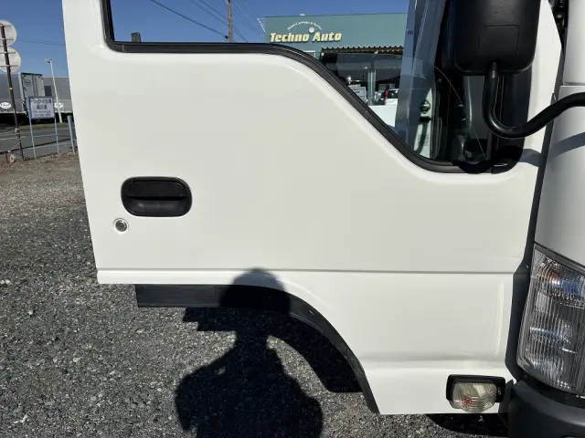 創業以来多くのトラックなどの業務用車両や乗用車の車検・点検・整備・板金・塗装を行ってます！！創業３０年以上の実績と、経験豊富なスタッフが対応いたします。|いすゞ エルフ TPG-NJR85AD(2WD)の写真33
