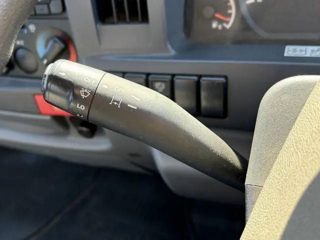 創業以来多くのトラックなどの業務用車両や乗用車の車検・点検・整備・板金・塗装を行ってます！！創業３０年以上の実績と、経験豊富なスタッフが対応いたします。|いすゞ エルフ TPG-NJR85AD(2WD)の写真44