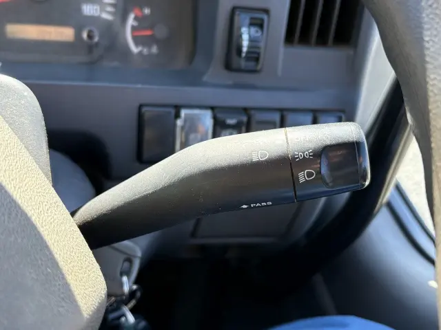 創業以来多くのトラックなどの業務用車両や乗用車の車検・点検・整備・板金・塗装を行ってます！！創業３０年以上の実績と、経験豊富なスタッフが対応いたします。|いすゞ エルフ TPG-NJR85AD(2WD)の写真45