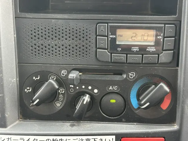 創業以来多くのトラックなどの業務用車両や乗用車の車検・点検・整備・板金・塗装を行ってます!!創業30年以上の実績と、経験豊富なスタッフが対応いたします。|いすゞ エルフ TPG-NJR85AD(2WD)の写真47