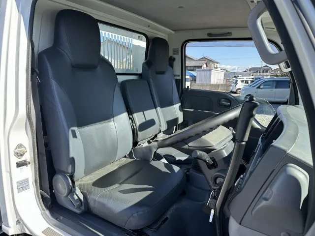 創業３９年でトラックの販売、車検、修理、買取と様々しております。３９年の信頼、実績を持つ当店にお任せ下さい。|いすゞ エルフ TPG-NJR85AD(2WD)の写真3