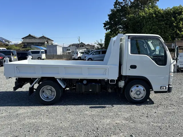 創業以来多くのトラックなどの業務用車両や乗用車の車検・点検・整備・板金・塗装を行ってます！！創業３０年以上の実績と、経験豊富なスタッフが対応いたします。|いすゞ エルフ TPG-NJR85AD(2WD)の写真7