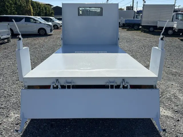 創業以来多くのトラックなどの業務用車両や乗用車の車検・点検・整備・板金・塗装を行ってます！！創業３０年以上の実績と、経験豊富なスタッフが対応いたします。|いすゞ エルフ TPG-NJR85AD(2WD)の写真11