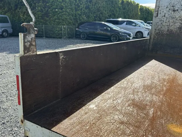 創業以来多くのトラックなどの業務用車両や乗用車の車検・点検・整備・板金・塗装を行ってます!!創業30年以上の実績と、経験豊富なスタッフが対応いたします。|いすゞ エルフ TPG-NJR85AD(2WD)の写真12