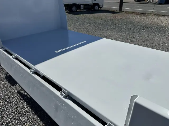 創業以来多くのトラックなどの業務用車両や乗用車の車検・点検・整備・板金・塗装を行ってます！！創業３０年以上の実績と、経験豊富なスタッフが対応いたします。|いすゞ エルフ TPG-NJR85AD(2WD)の写真13