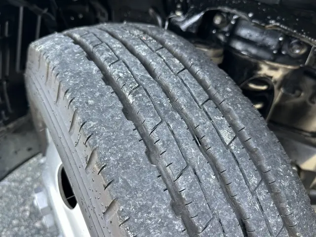 創業以来多くのトラックなどの業務用車両や乗用車の車検・点検・整備・板金・塗装を行ってます!!創業30年以上の実績と、経験豊富なスタッフが対応いたします。|いすゞ エルフ TPG-NJR85AD(2WD)の写真15