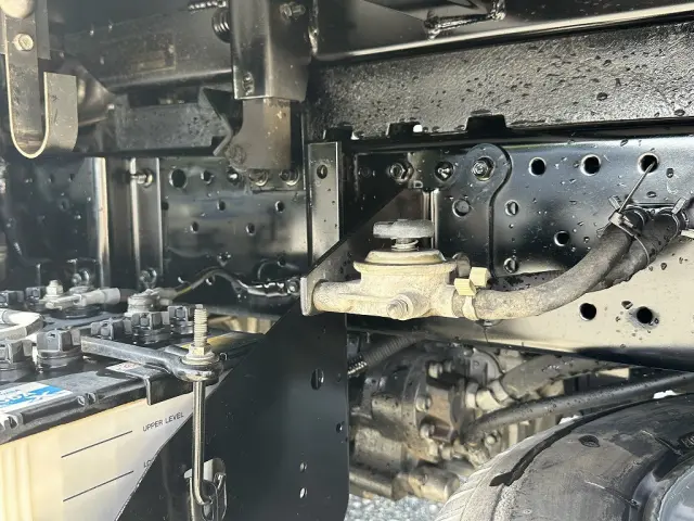 創業以来多くのトラックなどの業務用車両や乗用車の車検・点検・整備・板金・塗装を行ってます!!創業30年以上の実績と、経験豊富なスタッフが対応いたします。|いすゞ エルフ TPG-NJR85AD(2WD)の写真23