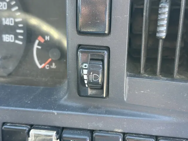 創業以来多くのトラックなどの業務用車両や乗用車の車検・点検・整備・板金・塗装を行ってます！！創業３０年以上の実績と、経験豊富なスタッフが対応いたします。|いすゞ エルフ TPG-NJR85AD(2WD)の写真40