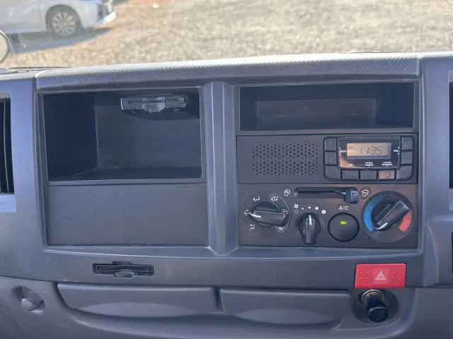 創業以来多くのトラックなどの業務用車両や乗用車の車検・点検・整備・板金・塗装を行ってます！！創業３０年以上の実績と、経験豊富なスタッフが対応いたします。|いすゞ エルフ TPG-NJR85AD(2WD)の写真42