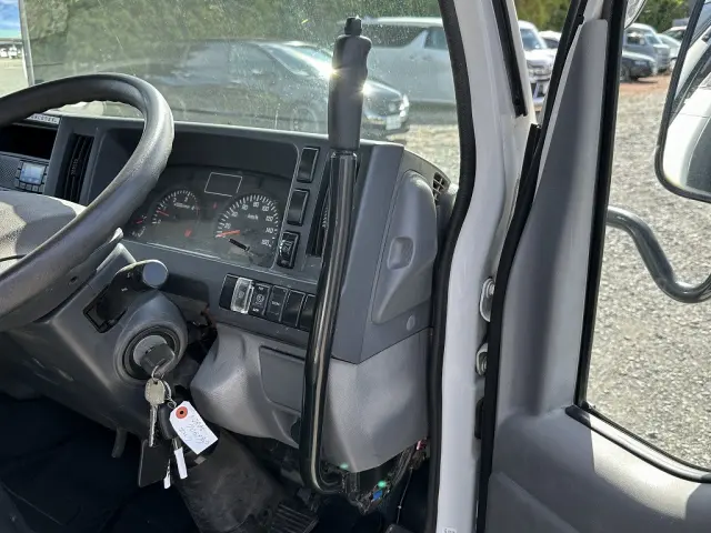 創業以来多くのトラックなどの業務用車両や乗用車の車検・点検・整備・板金・塗装を行ってます!!創業30年以上の実績と、経験豊富なスタッフが対応いたします。|いすゞ エルフ TPG-NJR85AD(2WD)の写真44