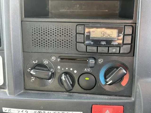 創業以来多くのトラックなどの業務用車両や乗用車の車検・点検・整備・板金・塗装を行ってます!!創業30年以上の実績と、経験豊富なスタッフが対応いたします。|いすゞ エルフ TPG-NJR85AD(2WD)の写真47