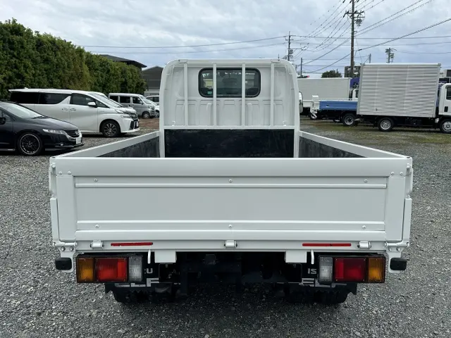 いすゞ エルフ TPG-NJR85A(2WD)の写真2
