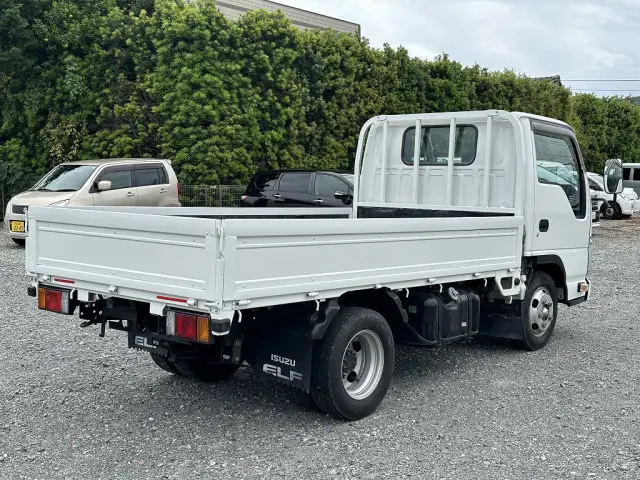いすゞ エルフ TPG-NJR85A(2WD)の写真8