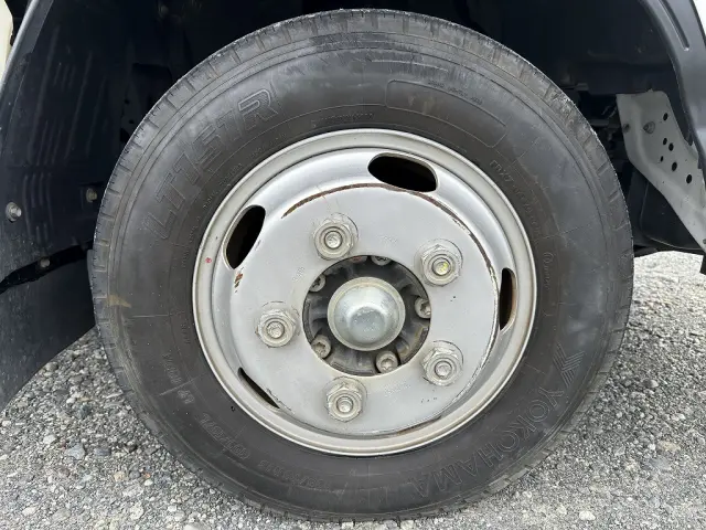 いすゞ エルフ TPG-NJR85A(2WD)の写真16