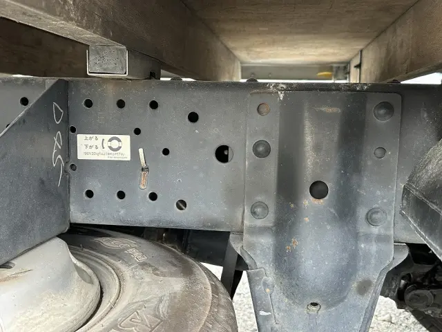 いすゞ エルフ TPG-NJR85A(2WD)の写真22