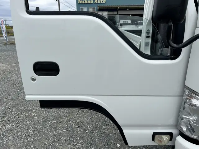 いすゞ エルフ TPG-NJR85A(2WD)の写真27