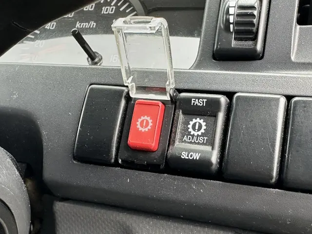 いすゞ エルフ TPG-NJR85A(2WD)の写真39