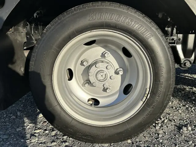 日産 アトラス PDG-TZ2F24(2WD)の写真16