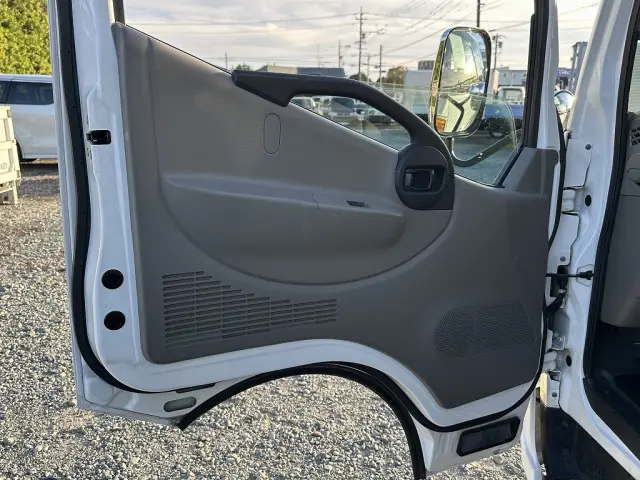 日産 アトラス PDG-TZ2F24(2WD)の写真29