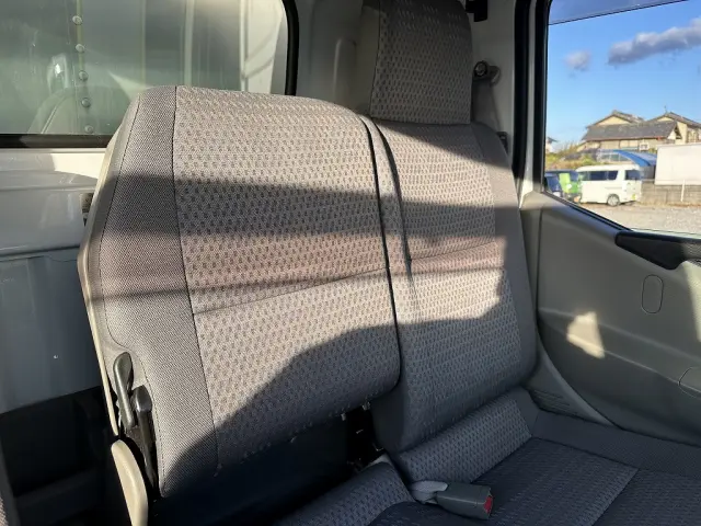 日産 アトラス PDG-TZ2F24(2WD)の写真33