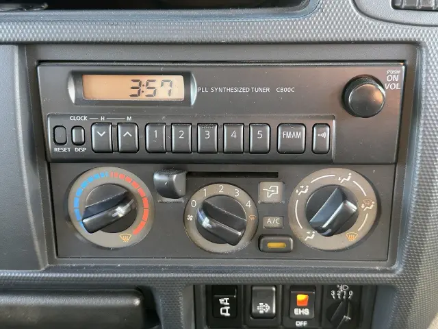 日産 アトラス PDG-TZ2F24(2WD)の写真43