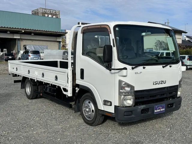 いすゞ エルフ TKG-NNR85AR(2WD)の写真5
