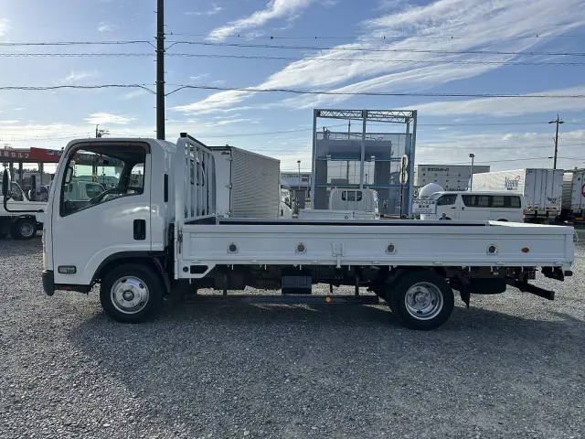 いすゞ エルフ TKG-NNR85AR(2WD)の写真7