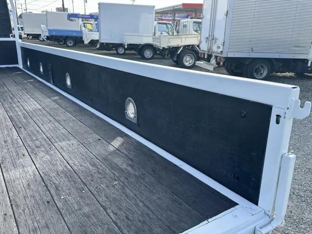 いすゞ エルフ TKG-NNR85AR(2WD)の写真11