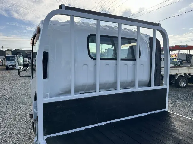 いすゞ エルフ TKG-NNR85AR(2WD)の写真14