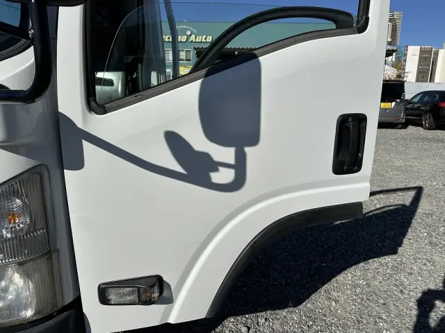 いすゞ エルフ TKG-NNR85AR(2WD)の写真28