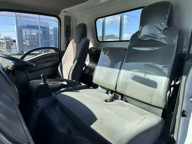 いすゞ エルフ TKG-NNR85AR(2WD)の写真31