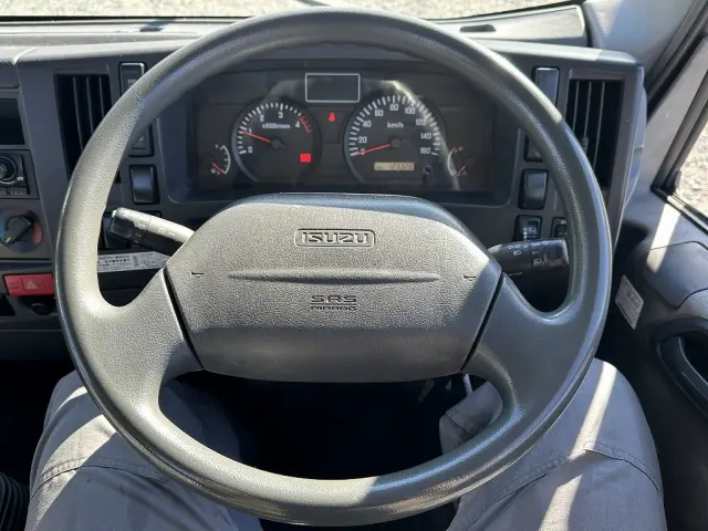 いすゞ エルフ TKG-NNR85AR(2WD)の写真34