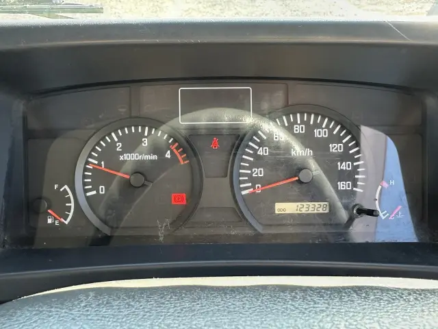 いすゞ エルフ TKG-NNR85AR(2WD)の写真35