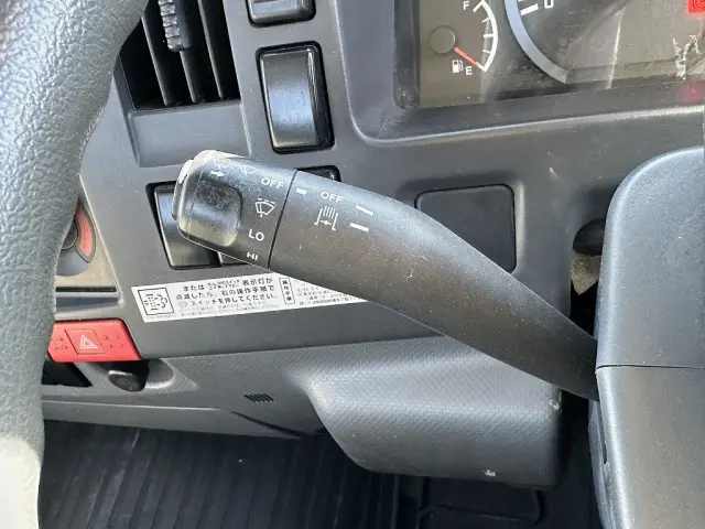 いすゞ エルフ TKG-NNR85AR(2WD)の写真38