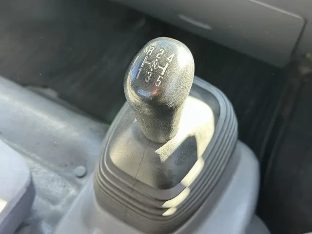 いすゞ エルフ TKG-NNR85AR(2WD)の写真48