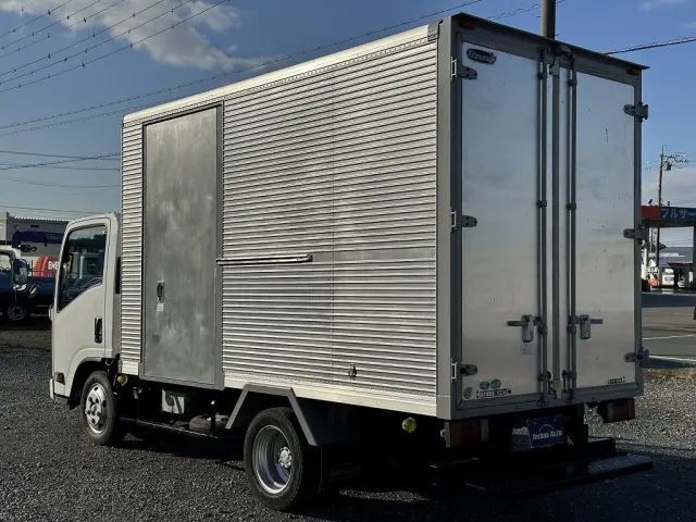 いすゞ エルフ TKG-NLR85N(2WD)の写真9