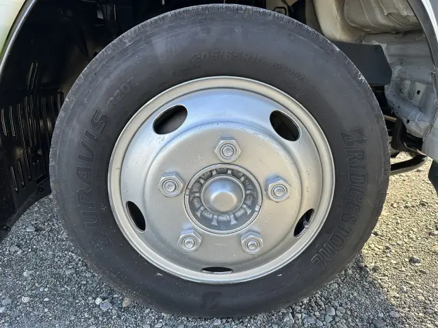 いすゞ エルフ TKG-NLR85N(2WD)の写真19