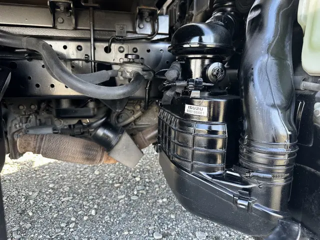 いすゞ エルフ TKG-NLR85N(2WD)の写真23