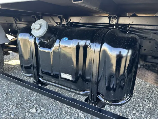 いすゞ エルフ TKG-NLR85N(2WD)の写真24