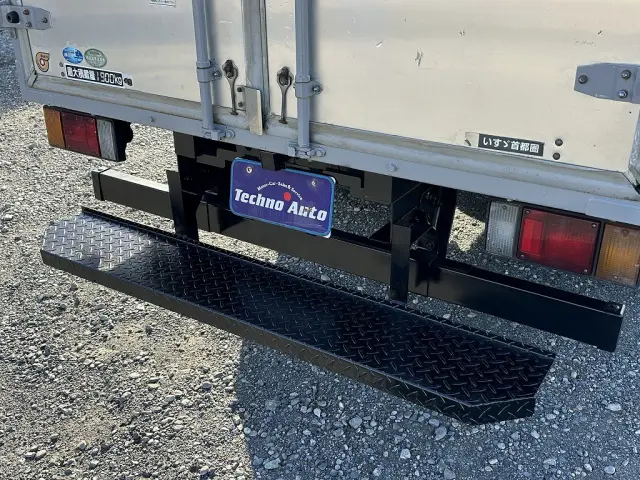 いすゞ エルフ TKG-NLR85N(2WD)の写真28