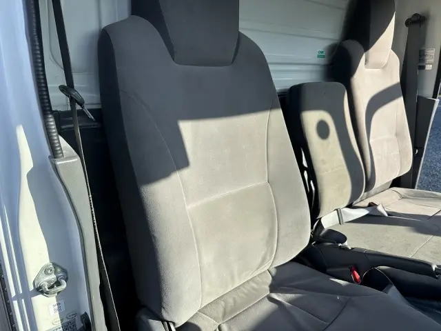 いすゞ エルフ TKG-NLR85N(2WD)の写真34