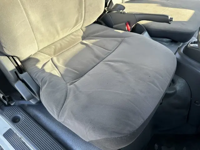 いすゞ エルフ TKG-NLR85N(2WD)の写真35