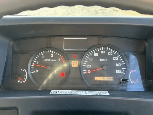 いすゞ エルフ TKG-NLR85N(2WD)の写真39