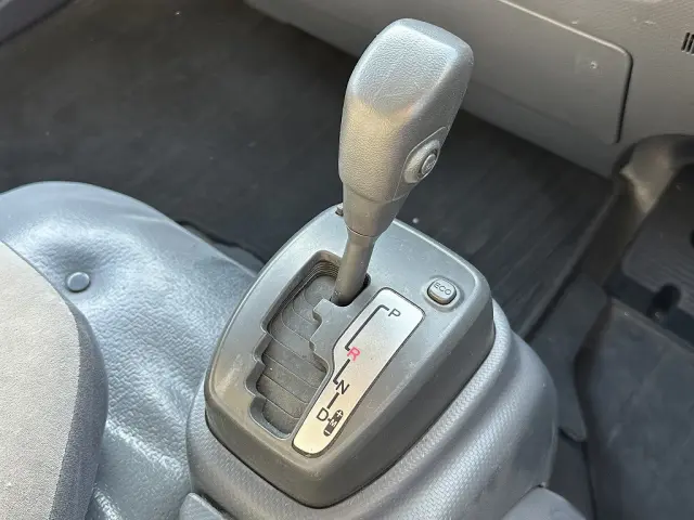 いすゞ エルフ TKG-NLR85N(2WD)の写真45