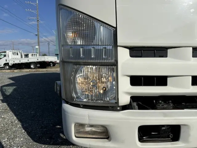 いすゞ エルフ TKG-NLR85N(2WD)の写真49